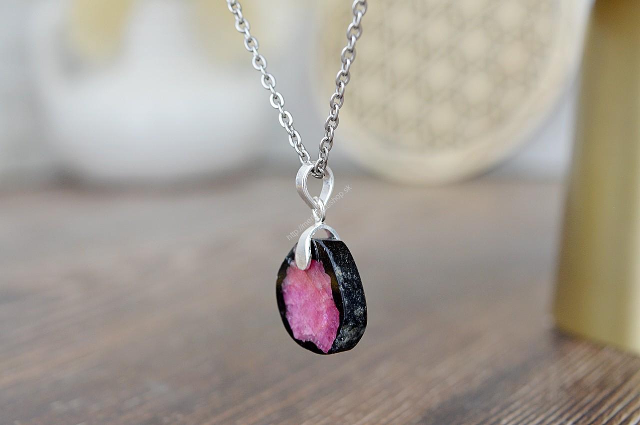 Strieborný prívesok RUBÍN Ag925/1000 #3 - Aktivátor Koreňovej čakry, magnet na Hojnosť a Ochranca životnej Energie