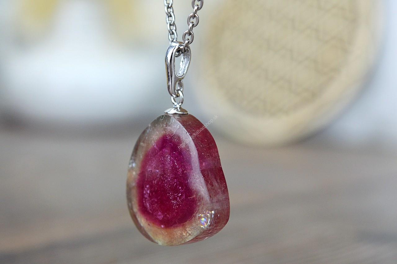 Strieborný Prívesok MELÓNOVÝ TURMALÍN #4 – Vnútorná rovnováha, Liečenie srdca, Radosť, Ochrana aury