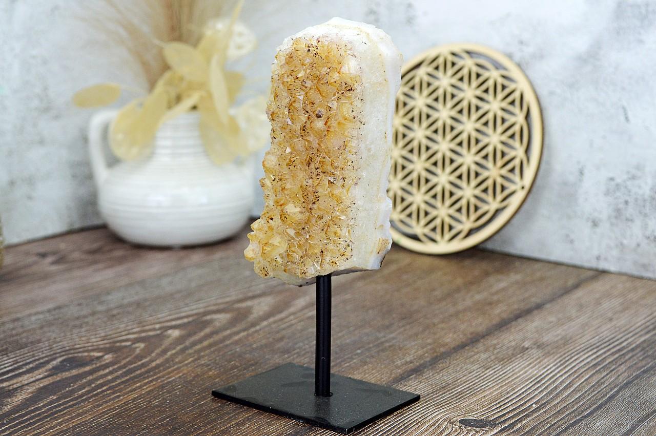 CITRÍN drúza na stojane #2- Hojnosť, Radosť, Šťastie, Zdravé trávenie, Znižuje Strach a Obavy