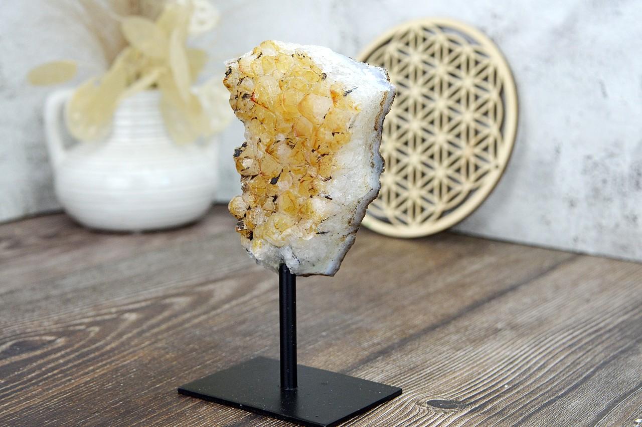 CITRÍN drúza na stojane #3- Hojnosť, Radosť, Šťastie, Zdravé trávenie, Znižuje Strach a Obavy