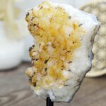 CITRÍN drúza na stojane #1- Hojnosť, Radosť, Šťastie, Zdravé trávenie, Znižuje Strach a Obavy