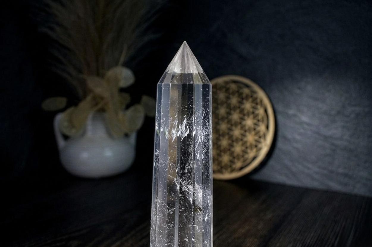 KRYŠTÁL VOGEL liečebný hrot/obelsik (16 faziet) – Jednostranný s masážnou základňou - EXTRA KVALITA – Obrázok 4