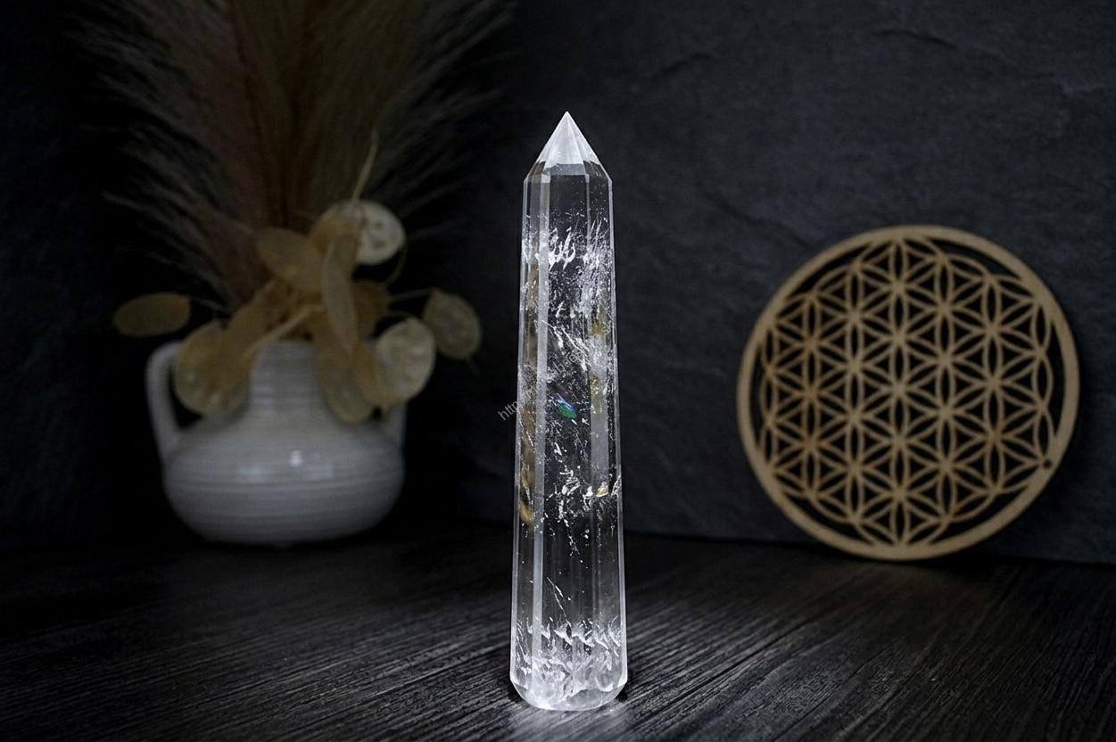 KRYŠTÁL VOGEL liečebný hrot/obelsik (16 faziet) – Jednostranný s masážnou základňou - EXTRA KVALITA