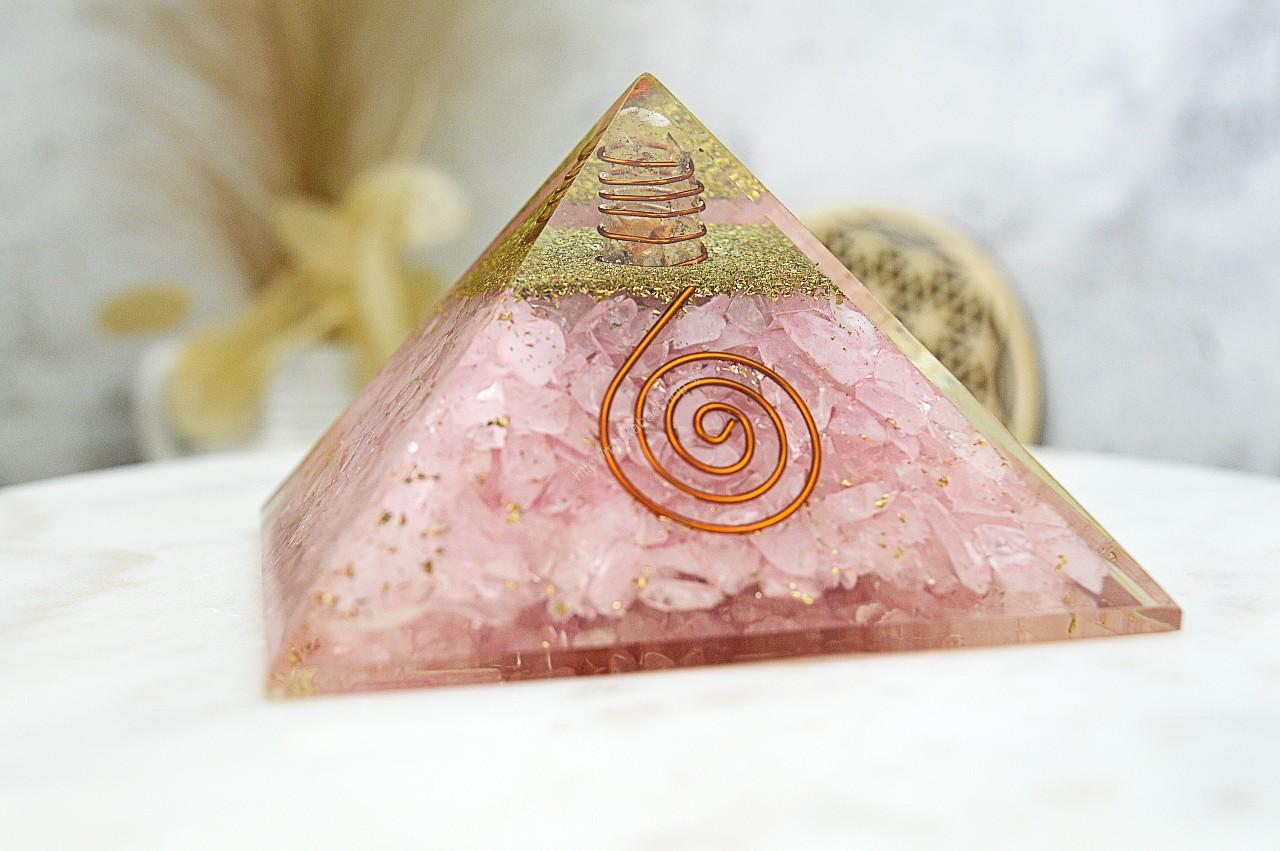Orgonitová pyramída/ žiarič RUŽENÍN a medená špirála – Obrázok 3