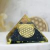Orgonitová pyramída/ žiarič s TURMALÍNOM/SKORYL , kvetom života a medenou špirálou