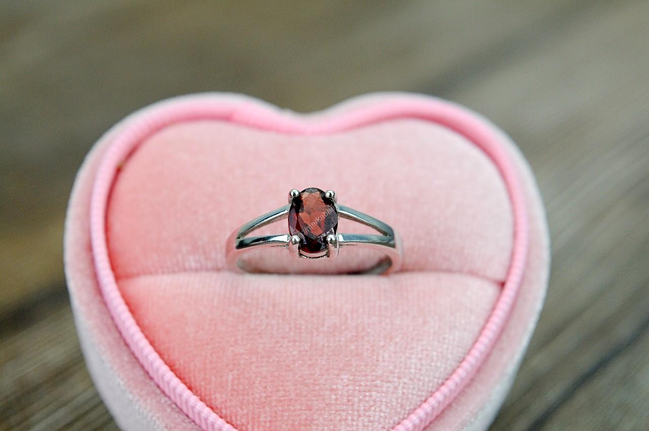 Strieborný prsteň GRANÁT briliant #3 - Životná Sila, Láska, Úľava od Depresií, Energetický Štít