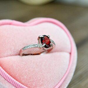 Strieborný prsteň GRANÁT briliant #2 - Životná Sila, Láska, Úľava od Depresií, Energetický Štít