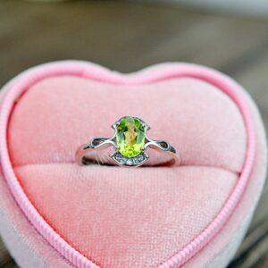 Strieborný prsteň OLIVÍN/PERIDOT #1 - Láska, Prosperita, Zdravie, Radosť, Otvorenie Srdca