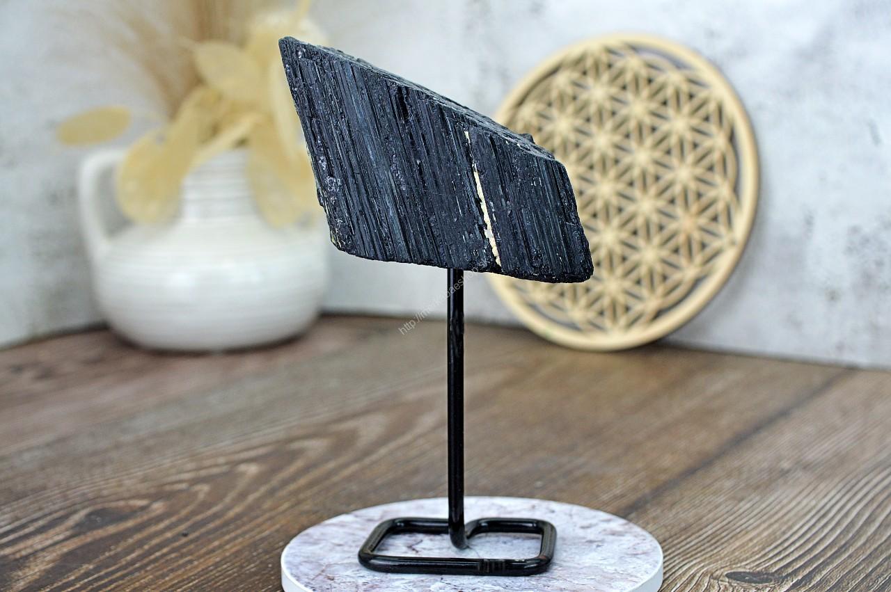 surový ČIERNY TURMALÍN/SKORYL #5 – Ochrana, Očista od toxickej energie, Zmierňuje stres a strach