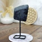 surový ČIERNY TURMALÍN/SKORYL #6 – Ochrana, Očista od toxickej energie, Zmierňuje stres a strach