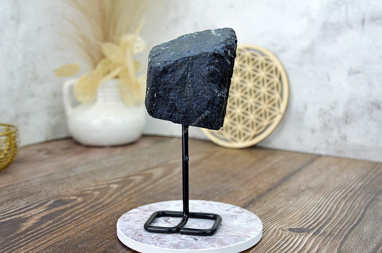 surový ČIERNY TURMALÍN/SKORYL #6 – Ochrana, Očista od toxickej energie, Zmierňuje stres a strach