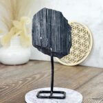 surový ČIERNY TURMALÍN/SKORYL #8 – Ochrana, Očista od toxickej energie, Zmierňuje stres a strach