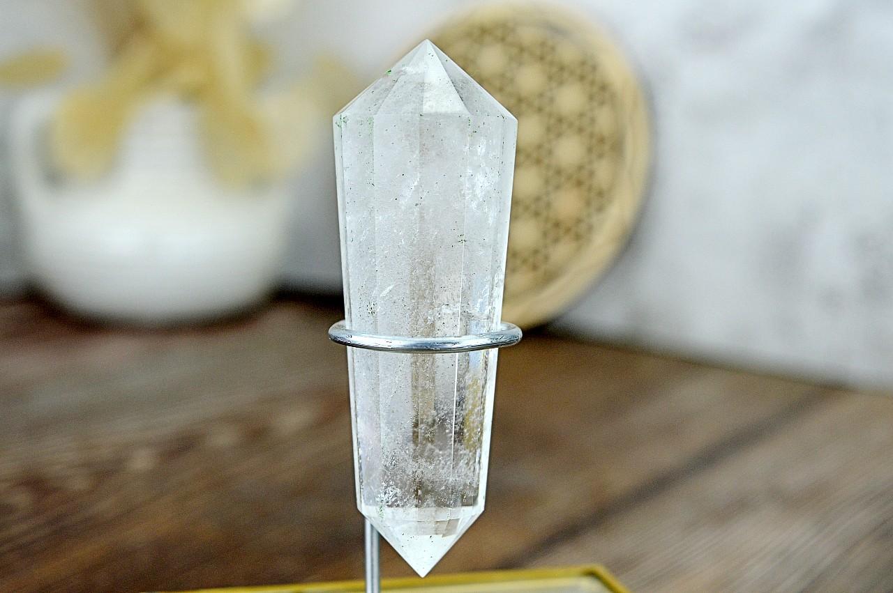 KRYŠTÁL VOGEL Obelisk #1- 12 hrán -Svetelný Laser pre srdcovú čakru