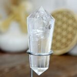 KRYŠTÁL VOGEL Obelisk #6- 12 hrán -Svetelný Laser pre srdcovú čakru