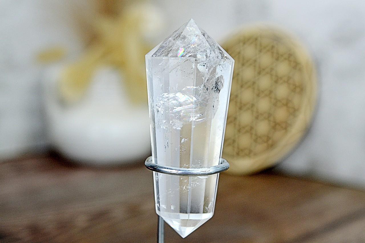 KRYŠTÁL VOGEL Obelisk #6- 12 hrán -Svetelný Laser pre srdcovú čakru